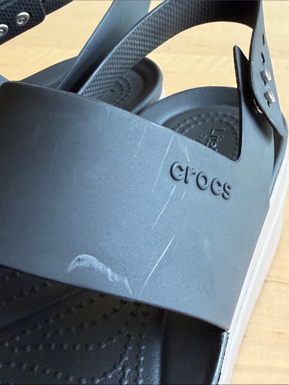CROCS Brooklyn Low Wedge Sandals Lite Ride - Picture 9 of 11